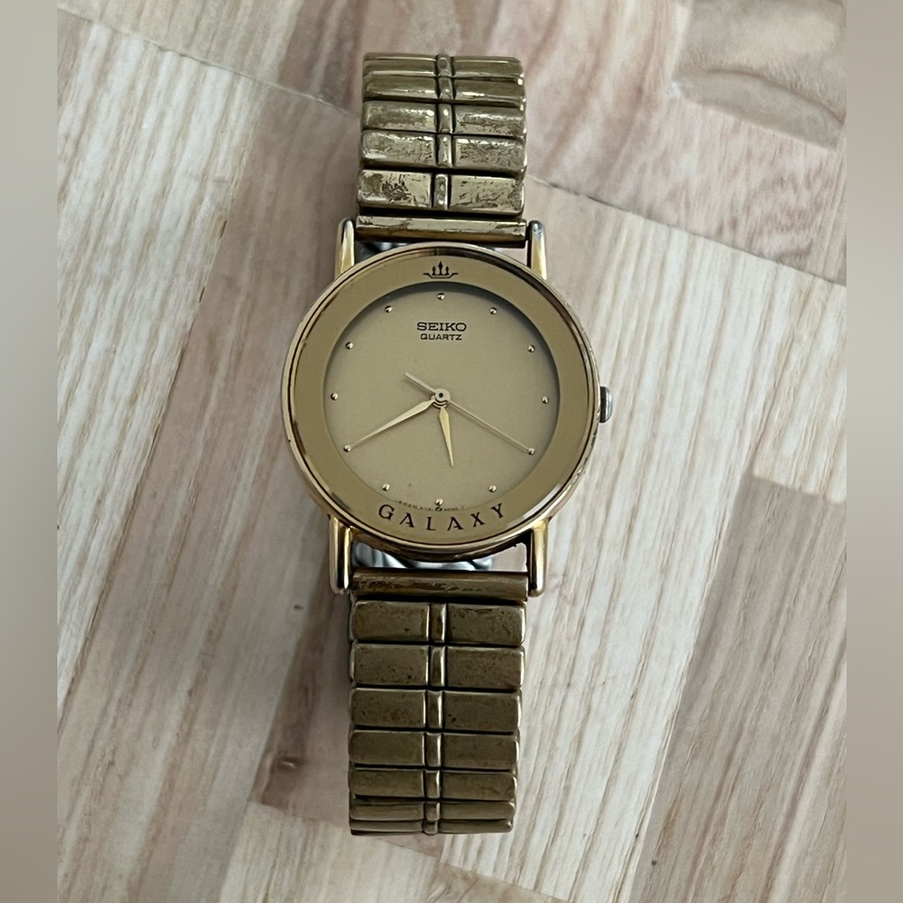 Seiko Galaxy Ladies Watch Rare Vintage Gold Tone Adjustable Bracelet